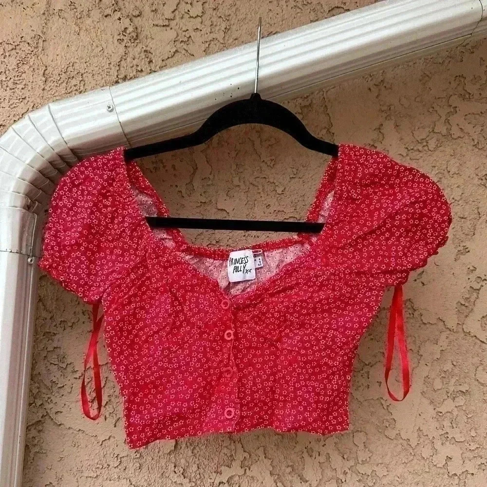 Princess Polly Red Floral Laura Top Button Up Size small/ 0